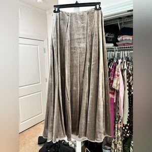 Marie Oliver Elegant Velvet Skirt